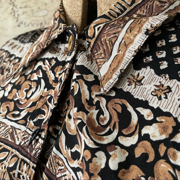 80s khalahari print rustic button up! Lots of word - Picture 3 of 6